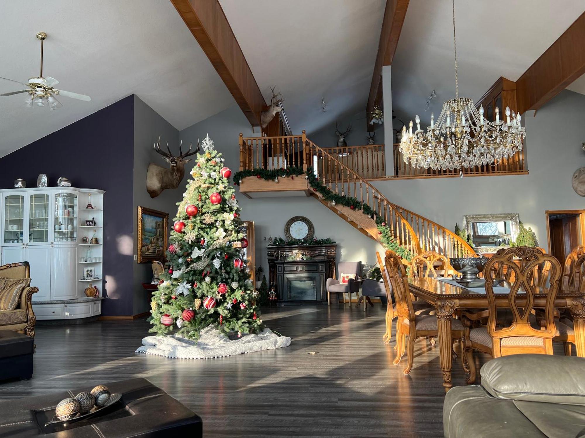 Rolling Hills Country Resort Bed And Breakfast Three Hills Exterior photo